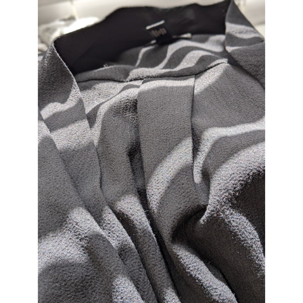 Aqua Long Sleeve faux Wrap V-Neck Crepe Blouse Black M - Picture 4 of 4